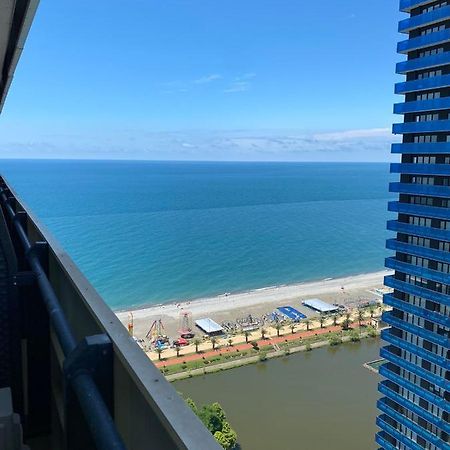 Orbicity Apartments By The Sea Batumi Exterior photo